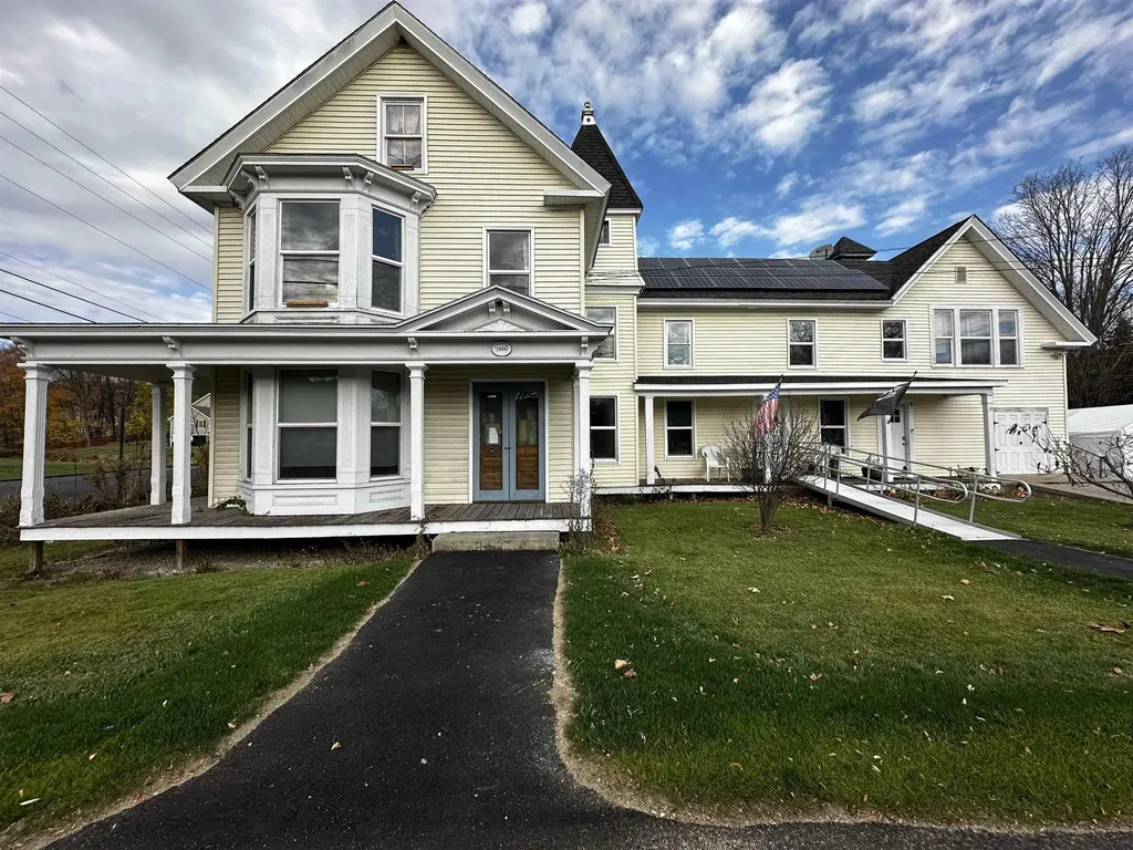 27 Elm Street Goffstown NH 03045