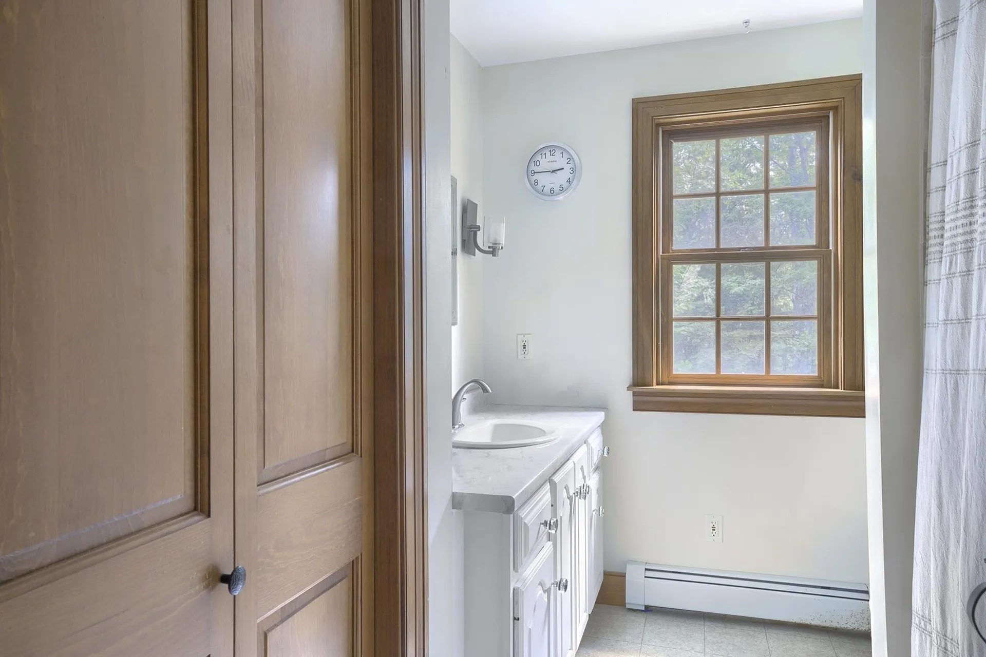 28 Mathews Road Henniker NH 03242