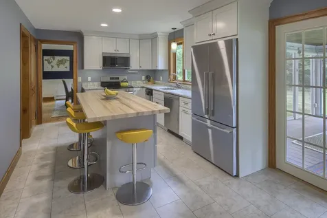 28 Mathews Road Henniker NH 03242