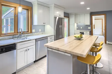 28 Mathews Road Henniker NH 03242