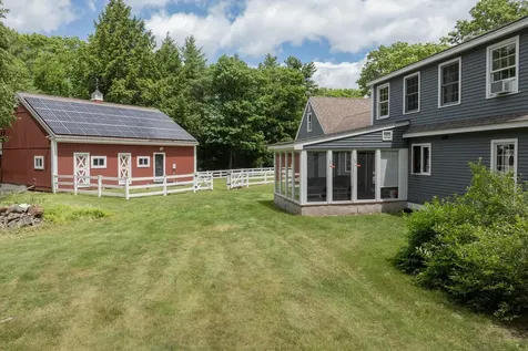 28 Mathews Road Henniker NH 03242