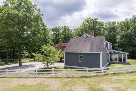 28 Mathews Road Henniker NH 03242