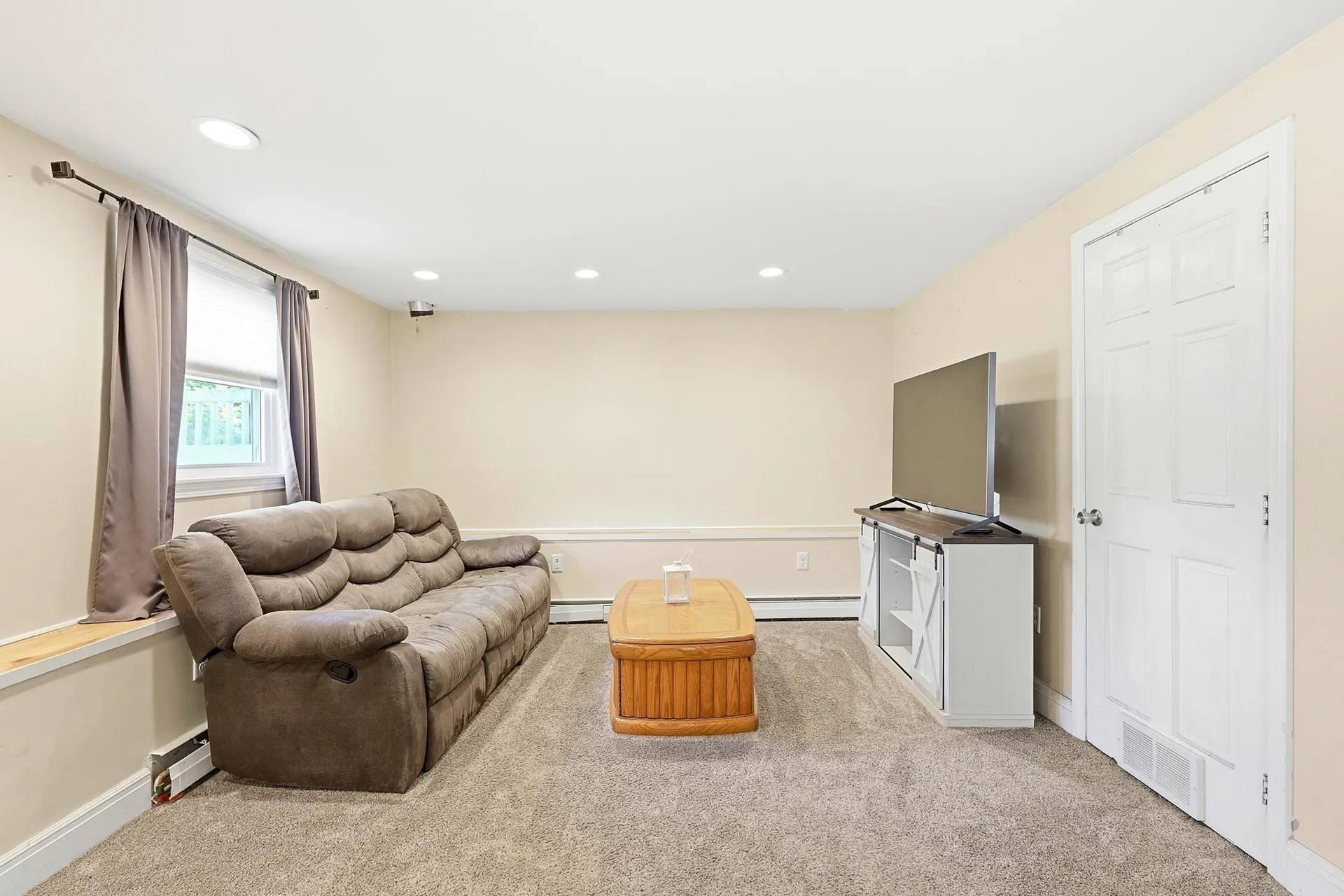 5 Berkley Street Merrimack NH 03054