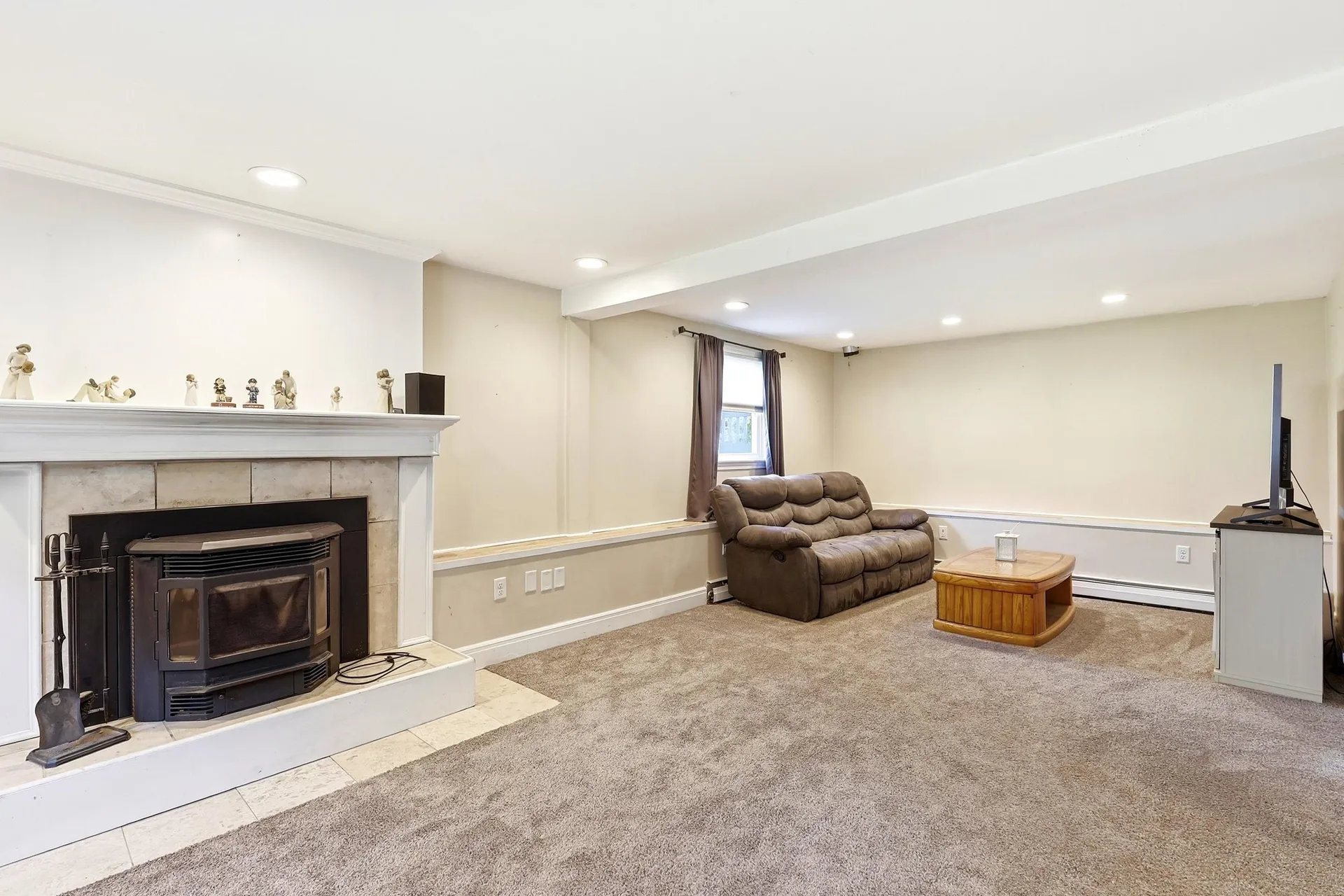 5 Berkley Street Merrimack NH 03054