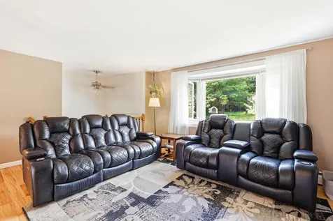 5 Berkley Street Merrimack NH 03054