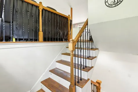 5 Berkley Street Merrimack NH 03054