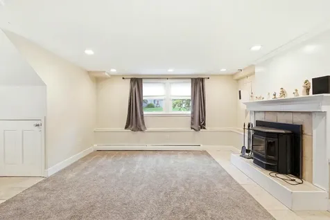 5 Berkley Street Merrimack NH 03054