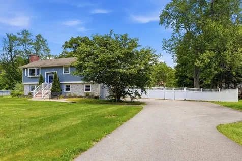 5 Berkley Street Merrimack NH 03054