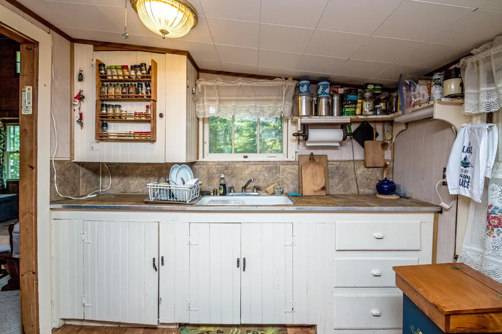 976 Lovell Lake Road Wakefield NH 03872