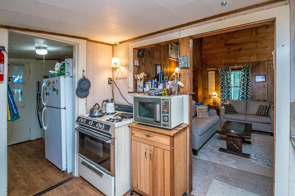 976 Lovell Lake Road Wakefield NH 03872