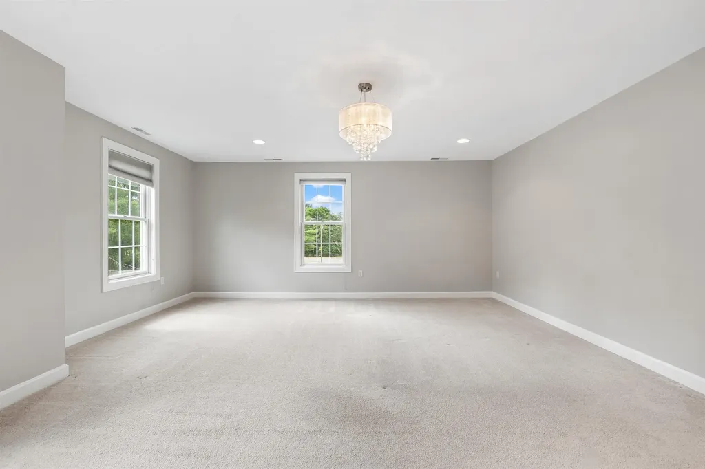 271 Merritt Nyberg Lane Manchester NH 03104