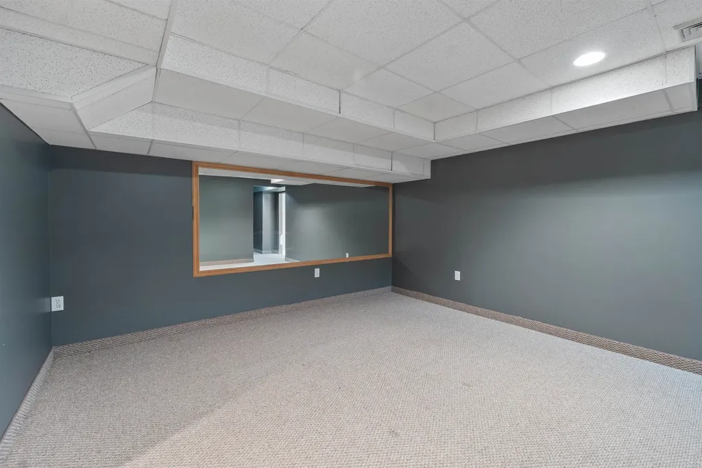 271 Merritt Nyberg Lane Manchester NH 03104