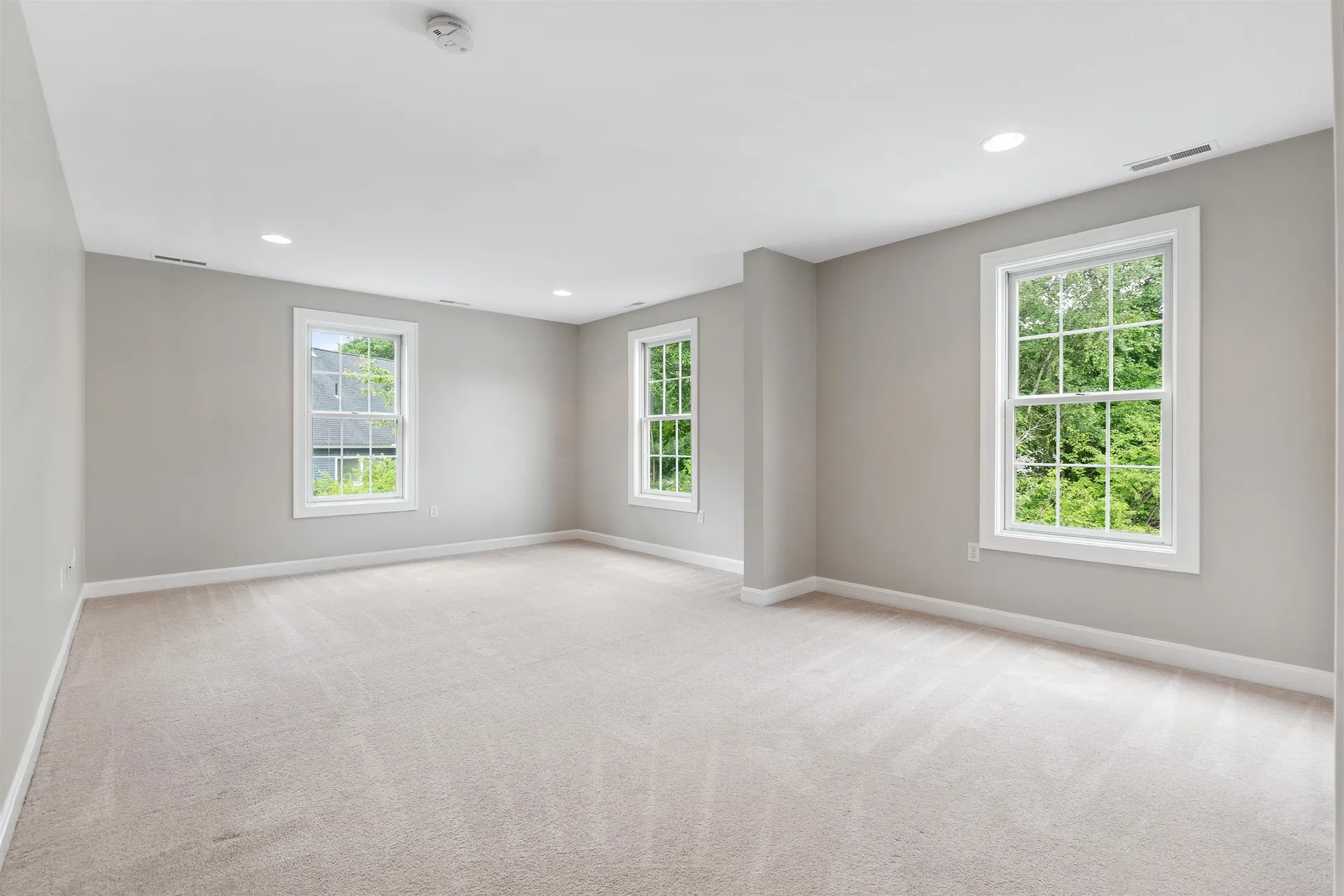 271 Merritt Nyberg Lane Manchester NH 03104