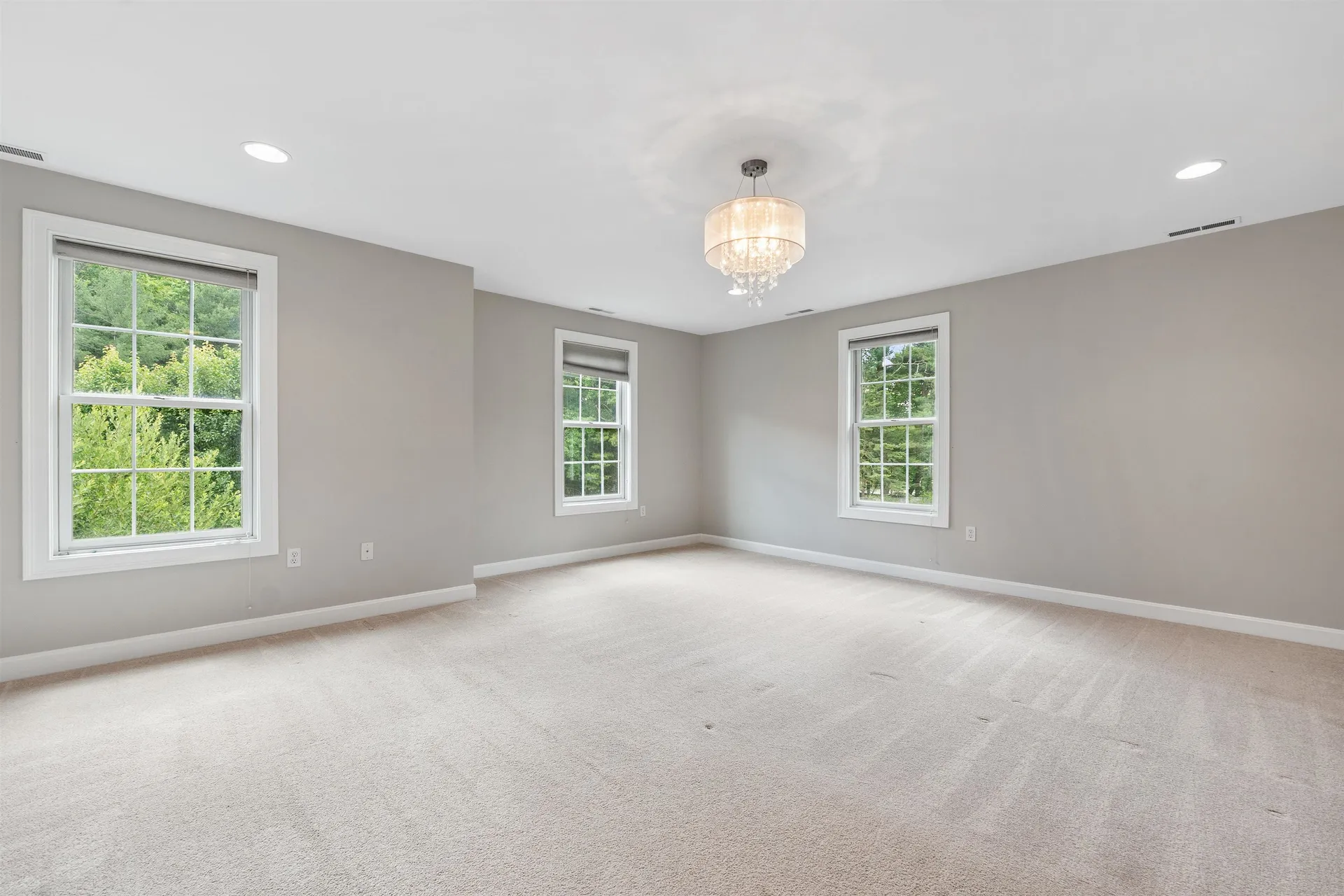 271 Merritt Nyberg Lane Manchester NH 03104
