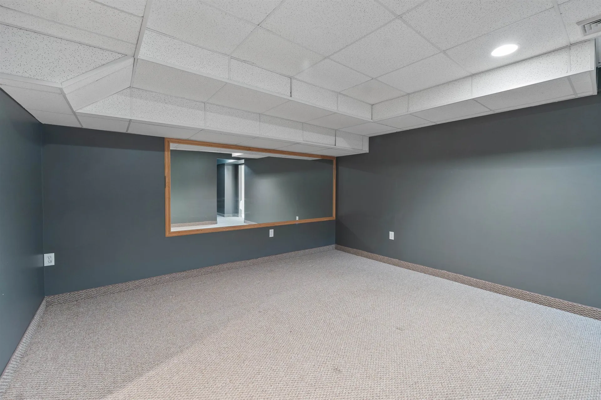 271 Merritt Nyberg Lane Manchester NH 03104