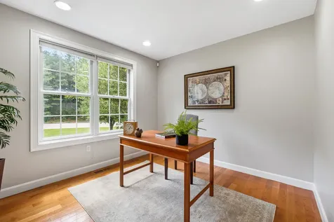271 Merritt Nyberg Lane Manchester NH 03104