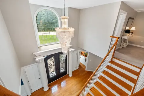 271 Merritt Nyberg Lane Manchester NH 03104