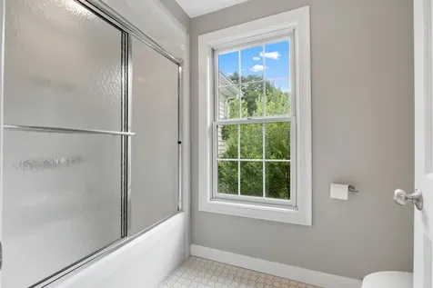 271 Merritt Nyberg Lane Manchester NH 03104