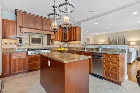 271 Merritt Nyberg Lane Manchester NH 03104