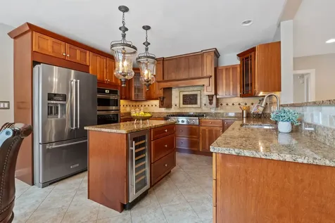 271 Merritt Nyberg Lane Manchester NH 03104