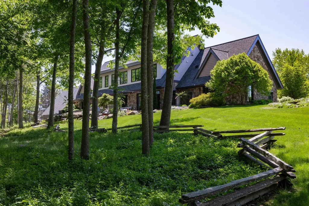 29 Sweeney Farm Road South Hero VT 05486