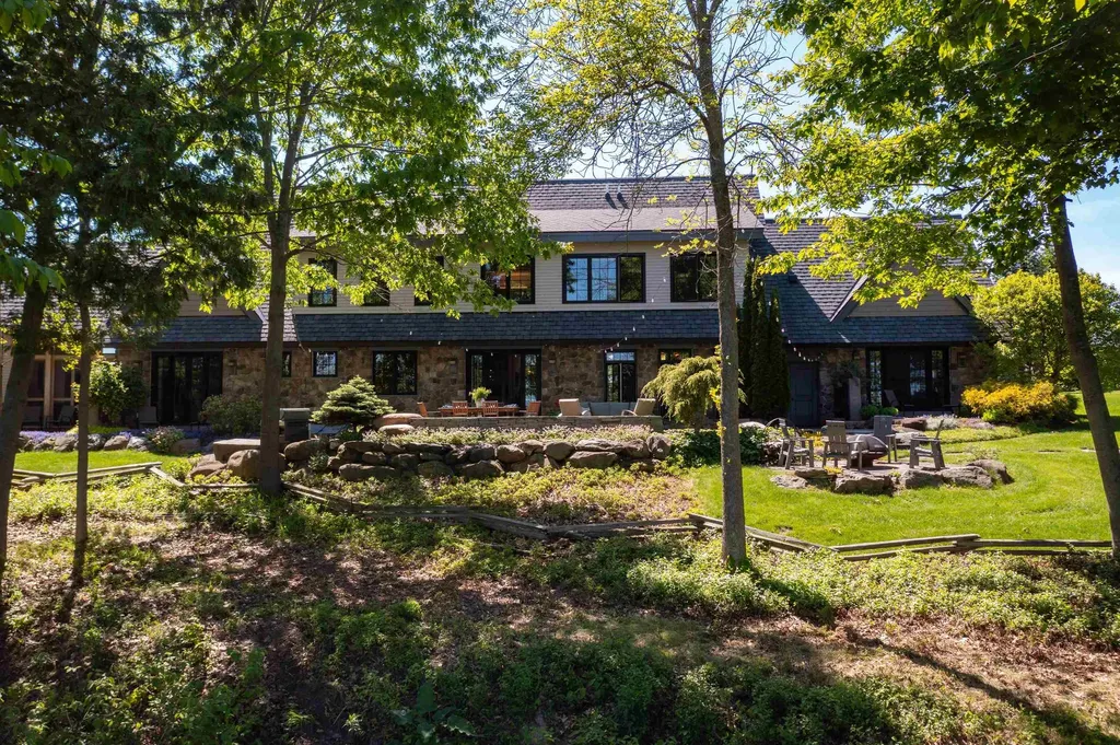 29 Sweeney Farm Road South Hero VT 05486