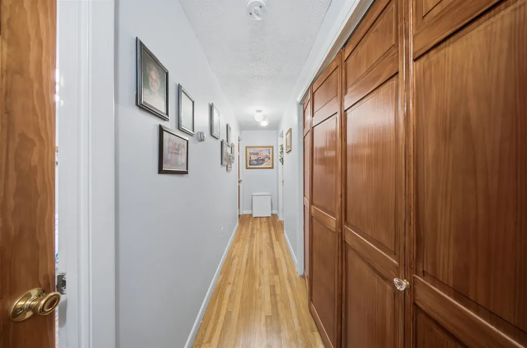 494 Laurel Street Manchester NH 03103