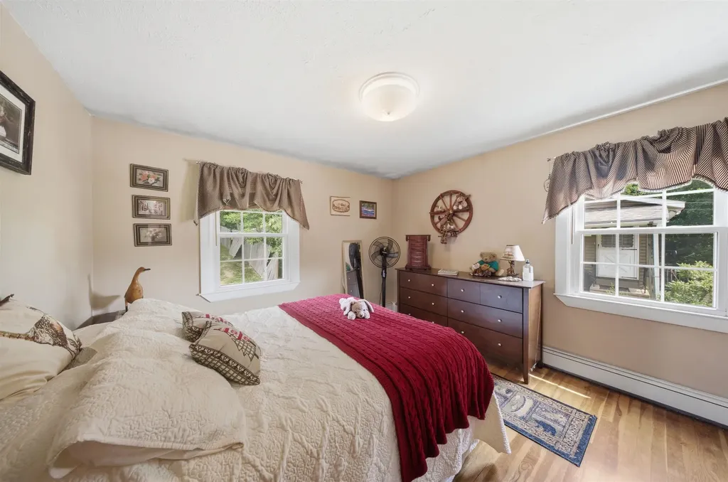 494 Laurel Street Manchester NH 03103