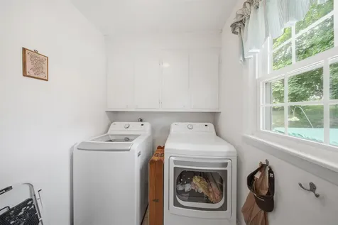 494 Laurel Street Manchester NH 03103