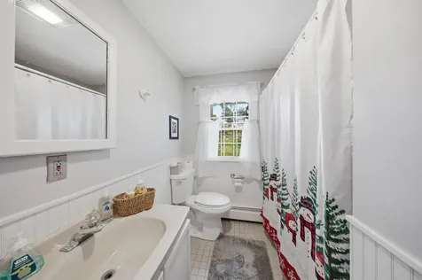 494 Laurel Street Manchester NH 03103