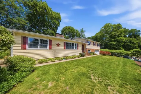 494 Laurel Street Manchester NH 03103