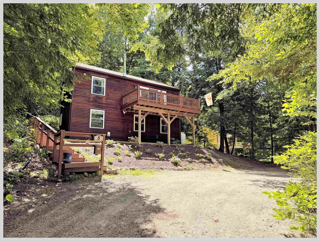 5 Durgin Circle Campton NH 03223