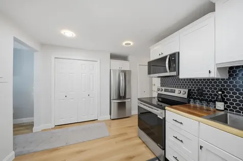 555 Calef Road Manchester NH 03103