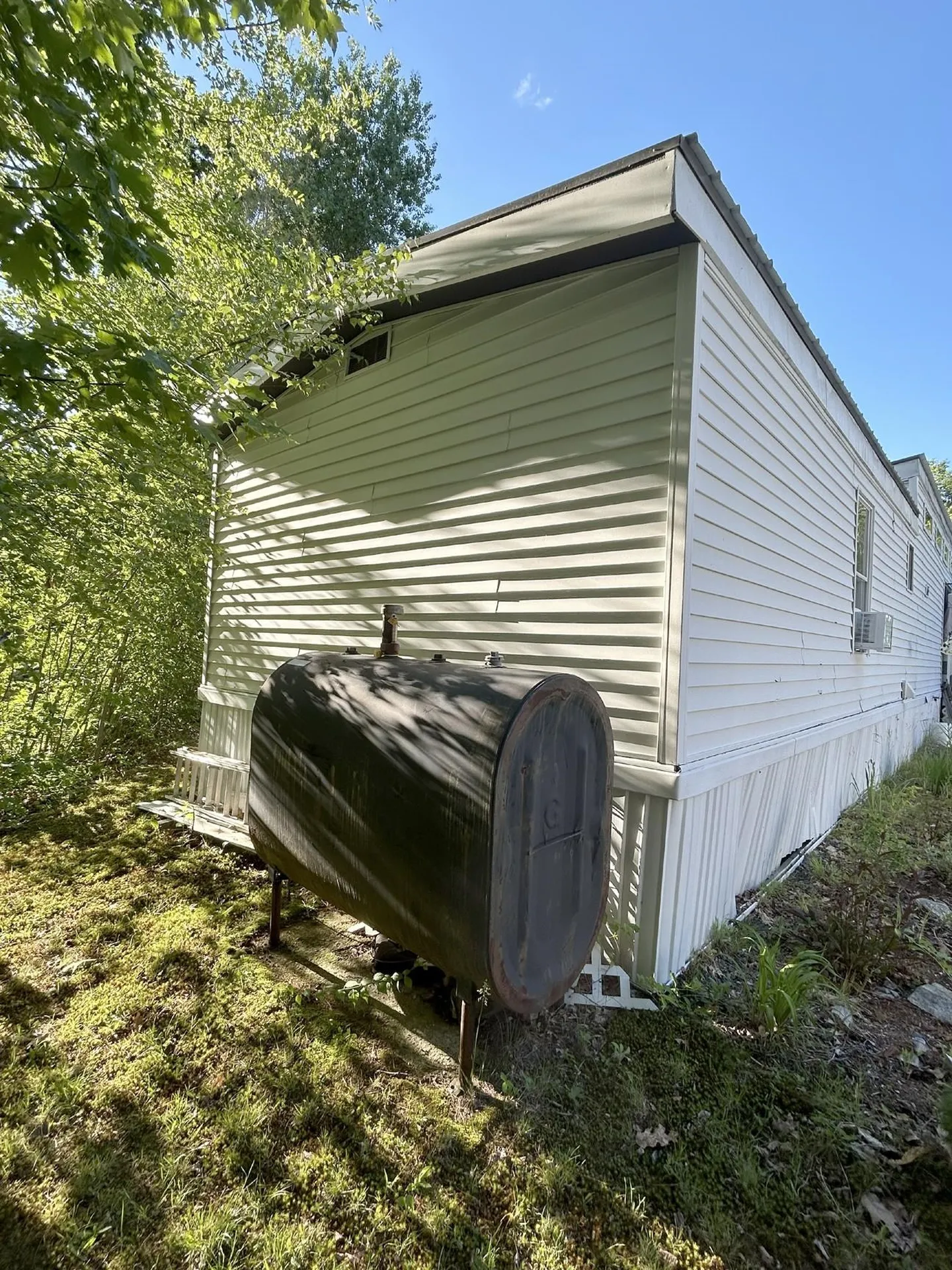 320 Old Lake Shore Road Gilford NH 03249