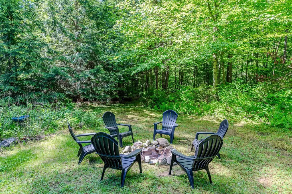 202 Twin Brook Circle Londonderry VT 05155