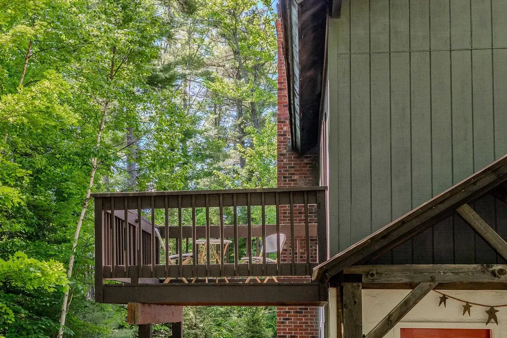202 Twin Brook Circle Londonderry VT 05155