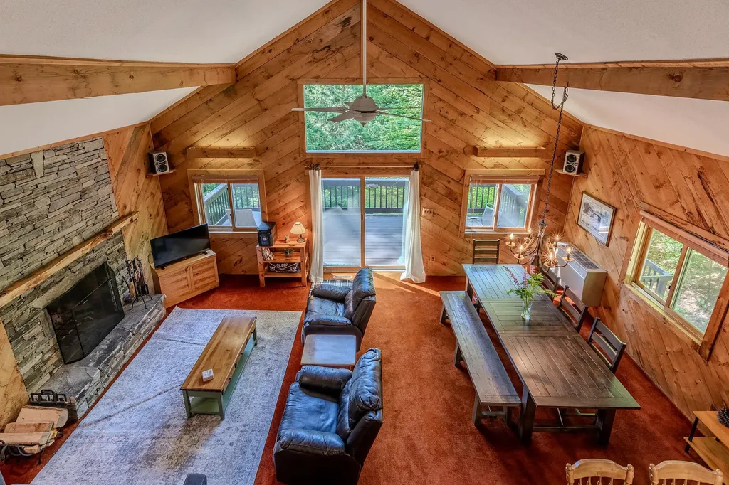 202 Twin Brook Circle Londonderry VT 05155
