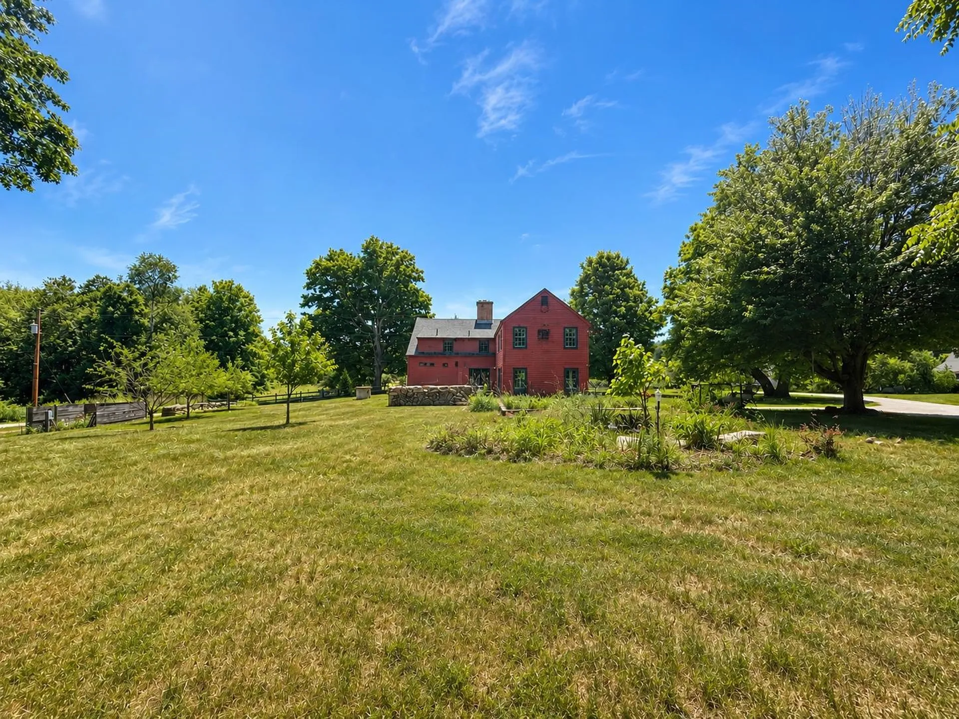 1 Smith Lane Amherst NH 03031