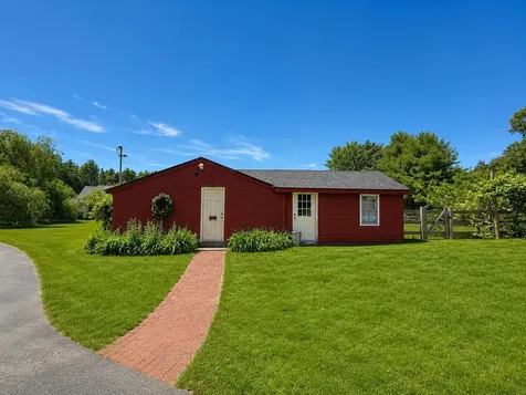 1 Smith Lane Amherst NH 03031
