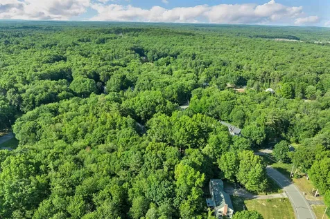9 Meadowview Drive Plaistow NH 03865