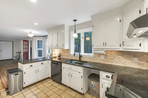 9 Meadowview Drive Plaistow NH 03865