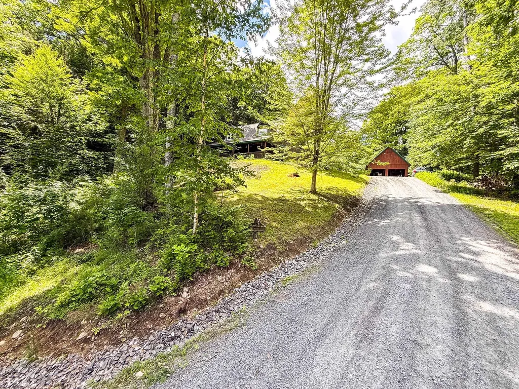 163 Reb Mountain Drive Thetford VT 05075