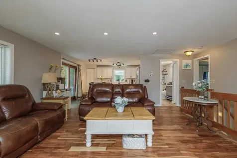 40 Boulder Drive Danville NH 03819