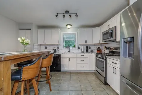 40 Boulder Drive Danville NH 03819