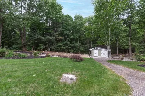 40 Boulder Drive Danville NH 03819