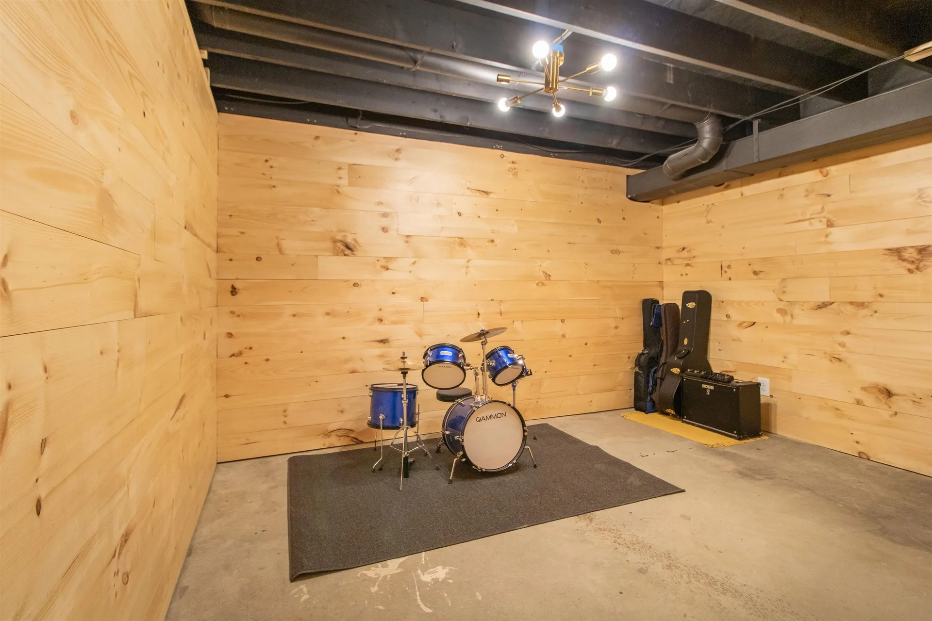 1463 Bushey Hill Road Derby VT 05829