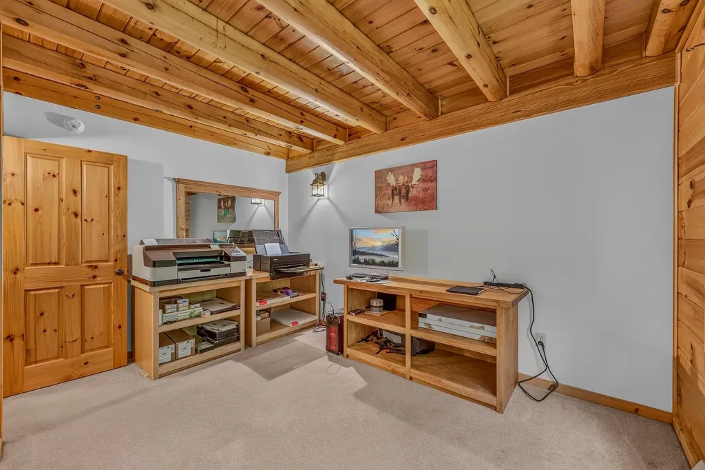 185 North Peak Drive Easton NH 03580