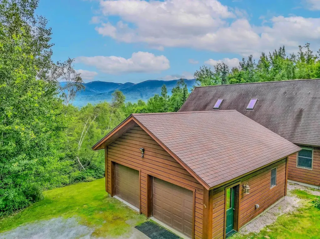 185 North Peak Drive Easton NH 03580