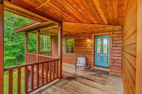 185 North Peak Drive Easton NH 03580
