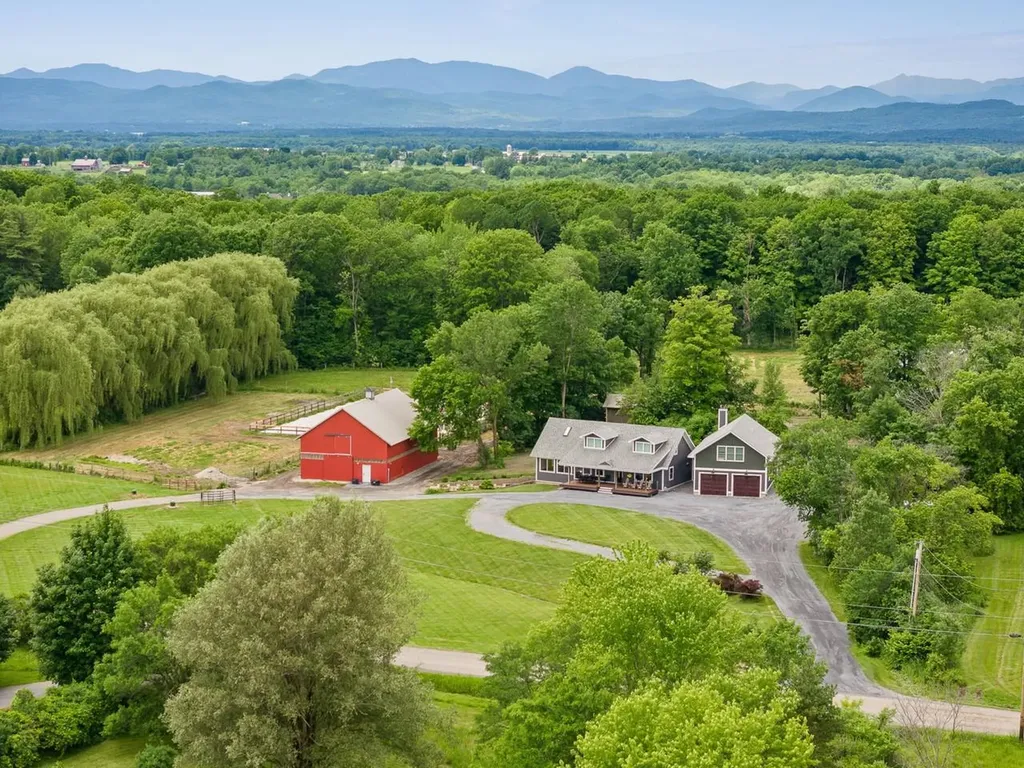 1233 Satterly Road Ferrisburgh VT 05456